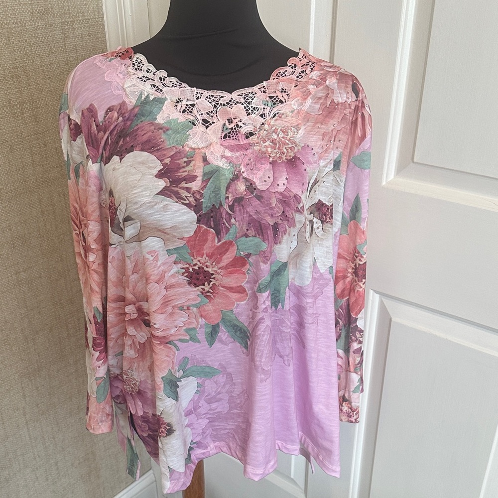 Alfred Dunner Pink Floral Lace Women's Blouse